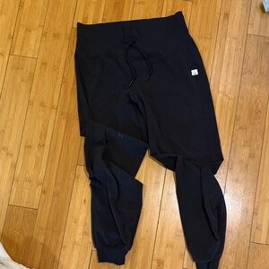 Vuori Women's Black Joggers